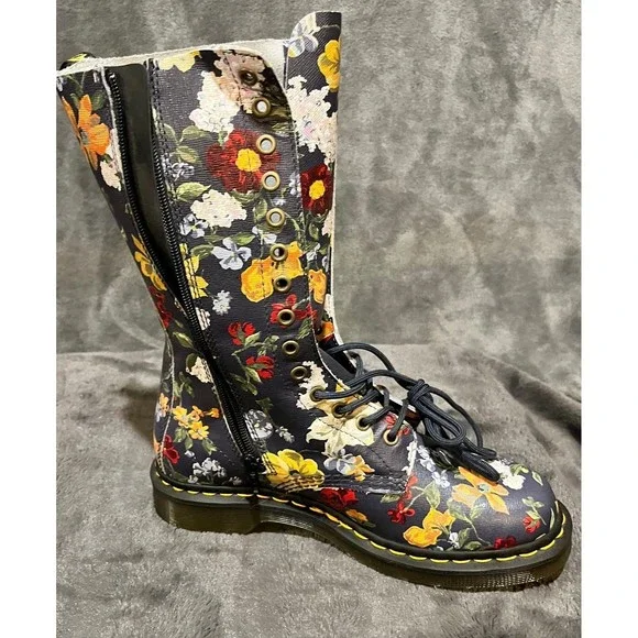 Dr. Martens Darcy Floral 14 Eye Tall Darcy Boots us 9 - Picture 6 of 10